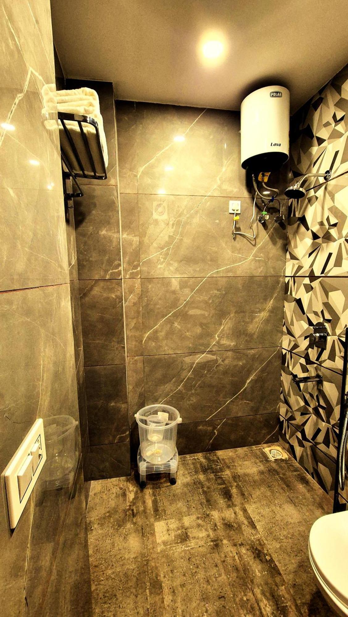 Hotel Hari Dhara, 100 Meters From Har-Ki-Pauri Haridwar Ngoại thất bức ảnh