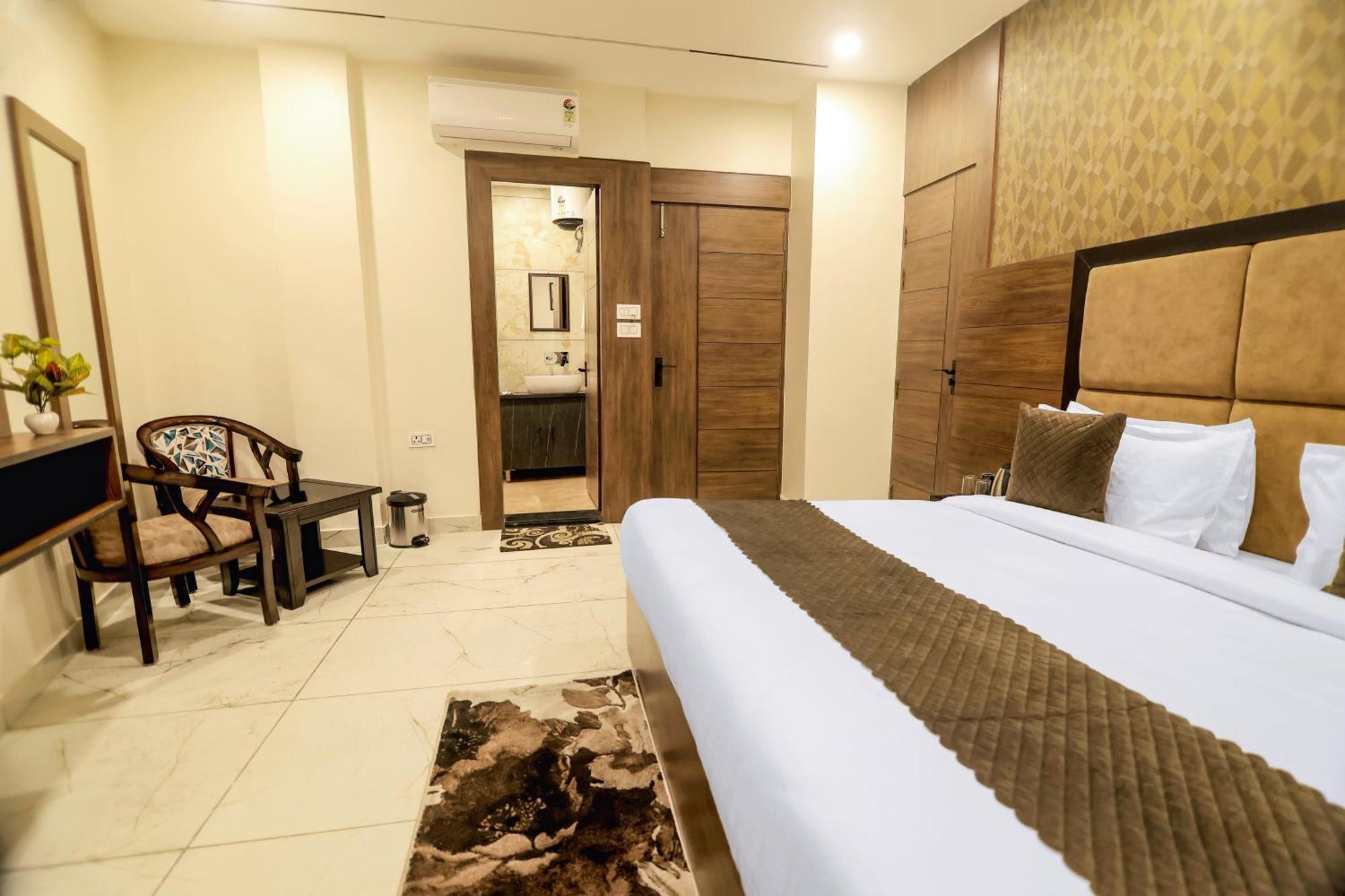 Hotel Hari Dhara, 100 Meters From Har-Ki-Pauri Haridwar Ngoại thất bức ảnh