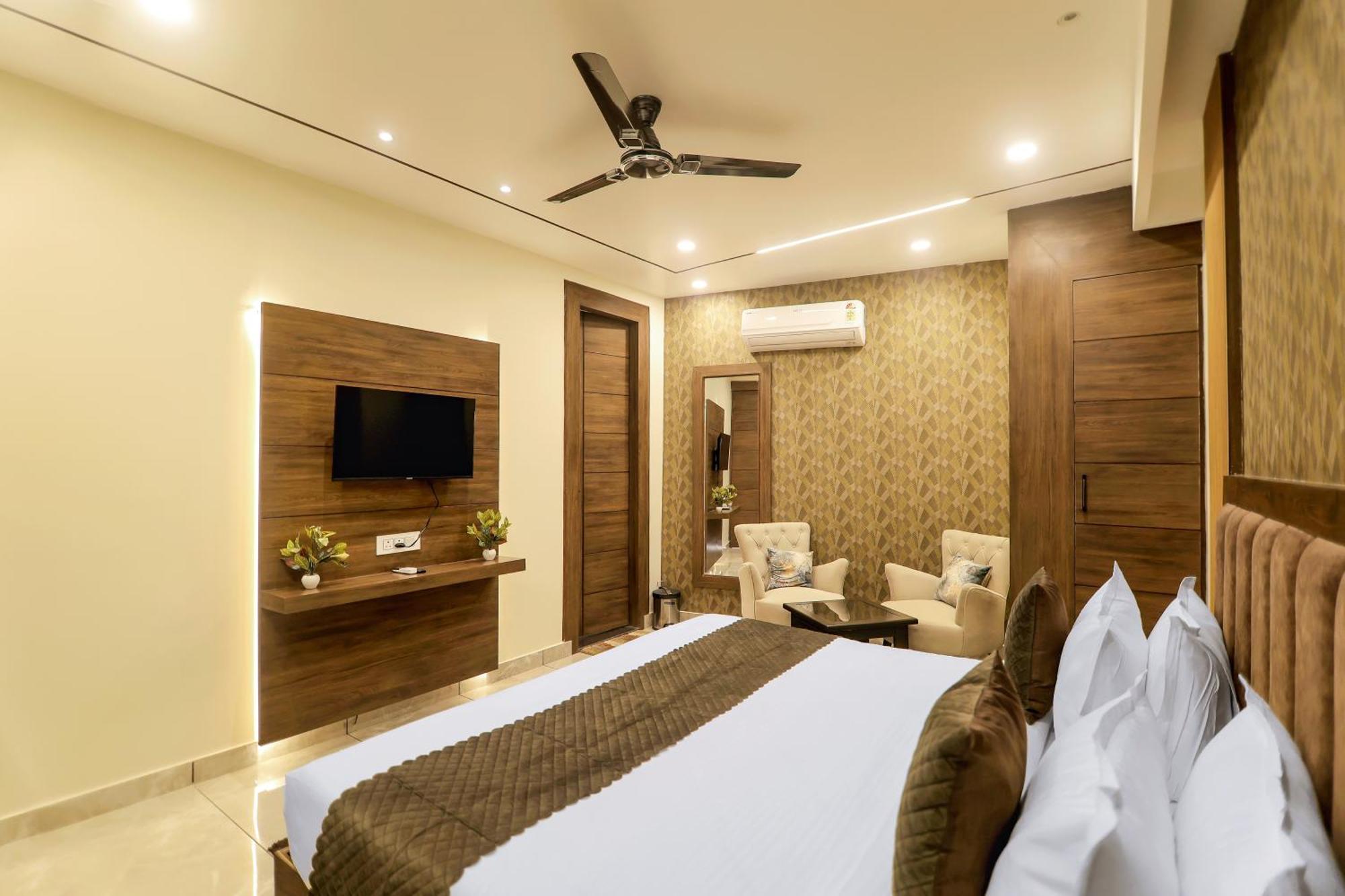 Hotel Hari Dhara, 100 Meters From Har-Ki-Pauri Haridwar Ngoại thất bức ảnh