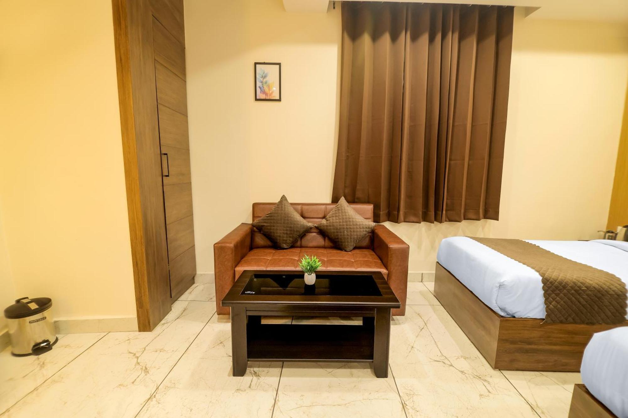 Hotel Hari Dhara, 100 Meters From Har-Ki-Pauri Haridwar Ngoại thất bức ảnh