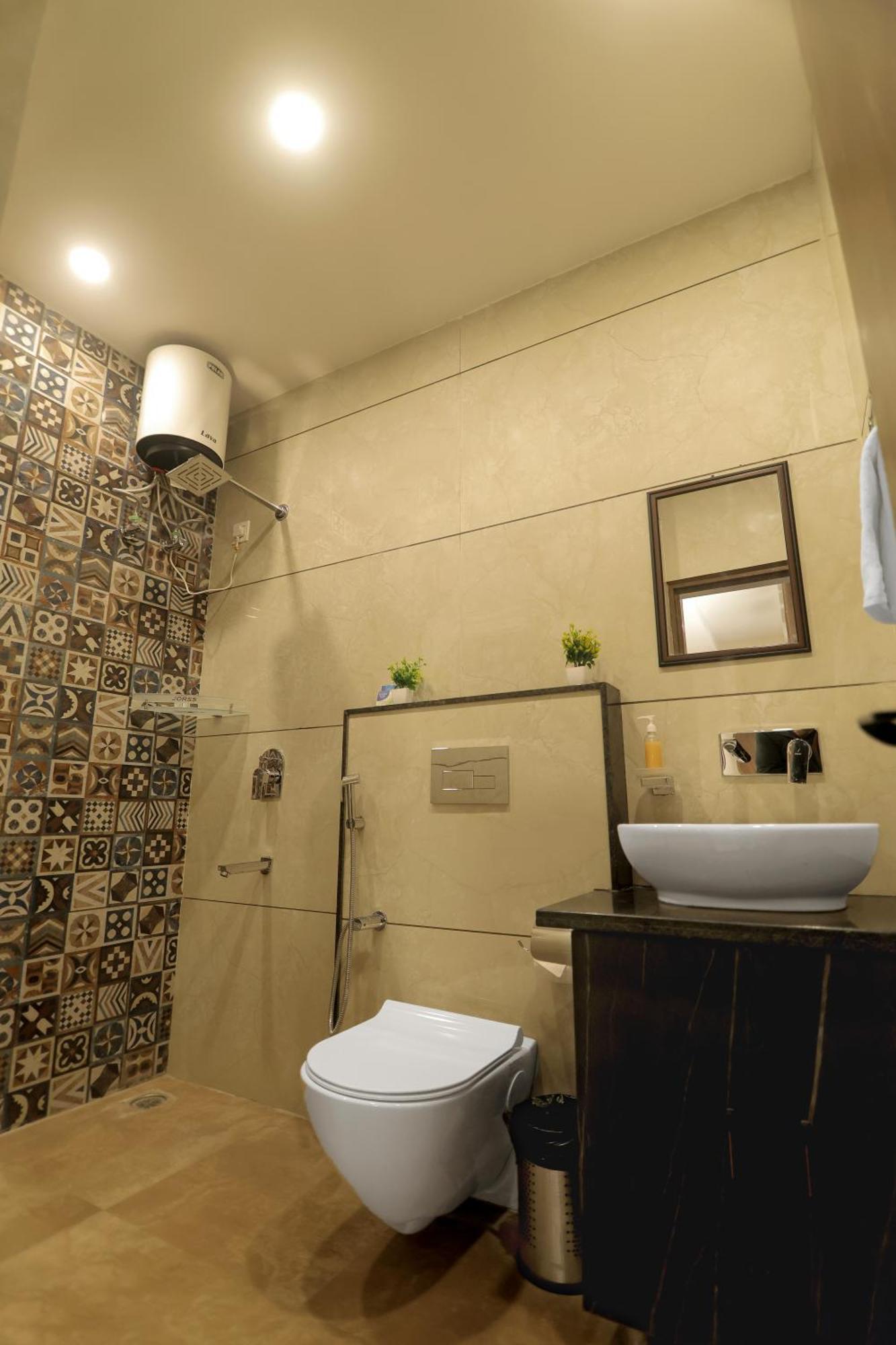Hotel Hari Dhara, 100 Meters From Har-Ki-Pauri Haridwar Ngoại thất bức ảnh