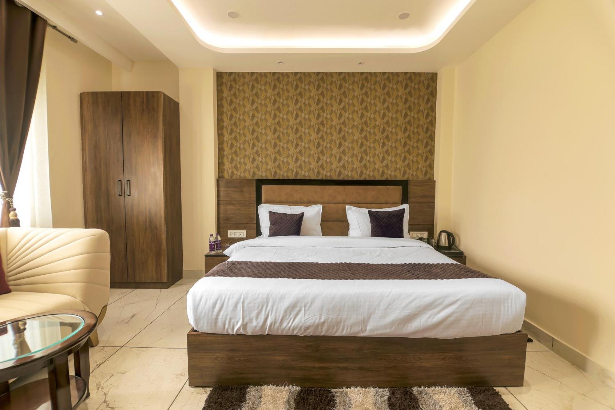 Hotel Hari Dhara, 100 Meters From Har-Ki-Pauri Haridwar Ngoại thất bức ảnh