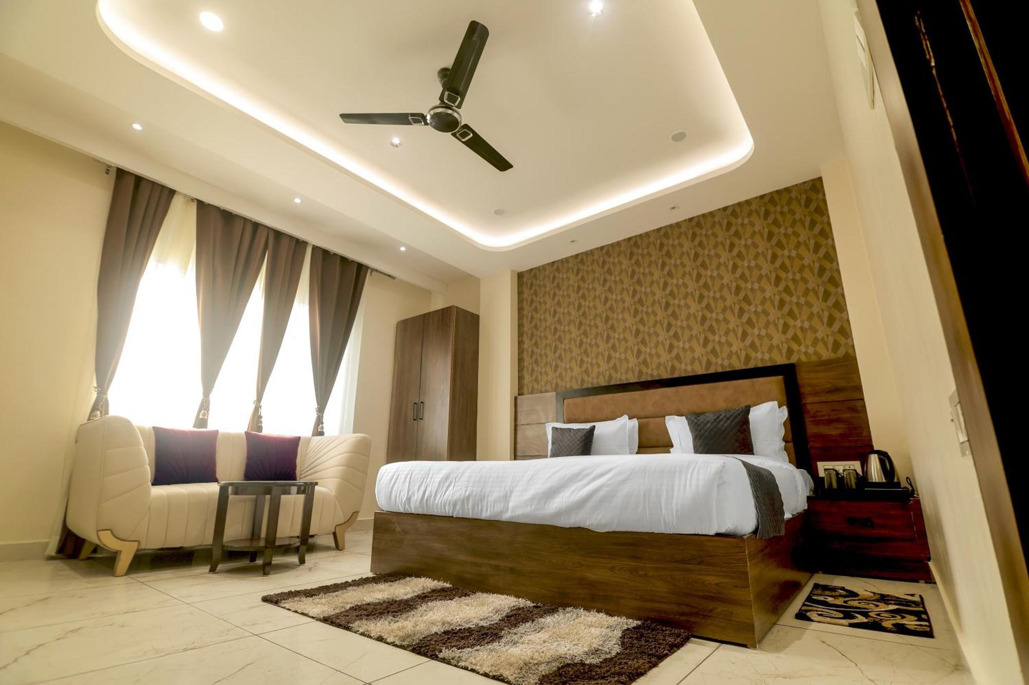 Hotel Hari Dhara, 100 Meters From Har-Ki-Pauri Haridwar Ngoại thất bức ảnh