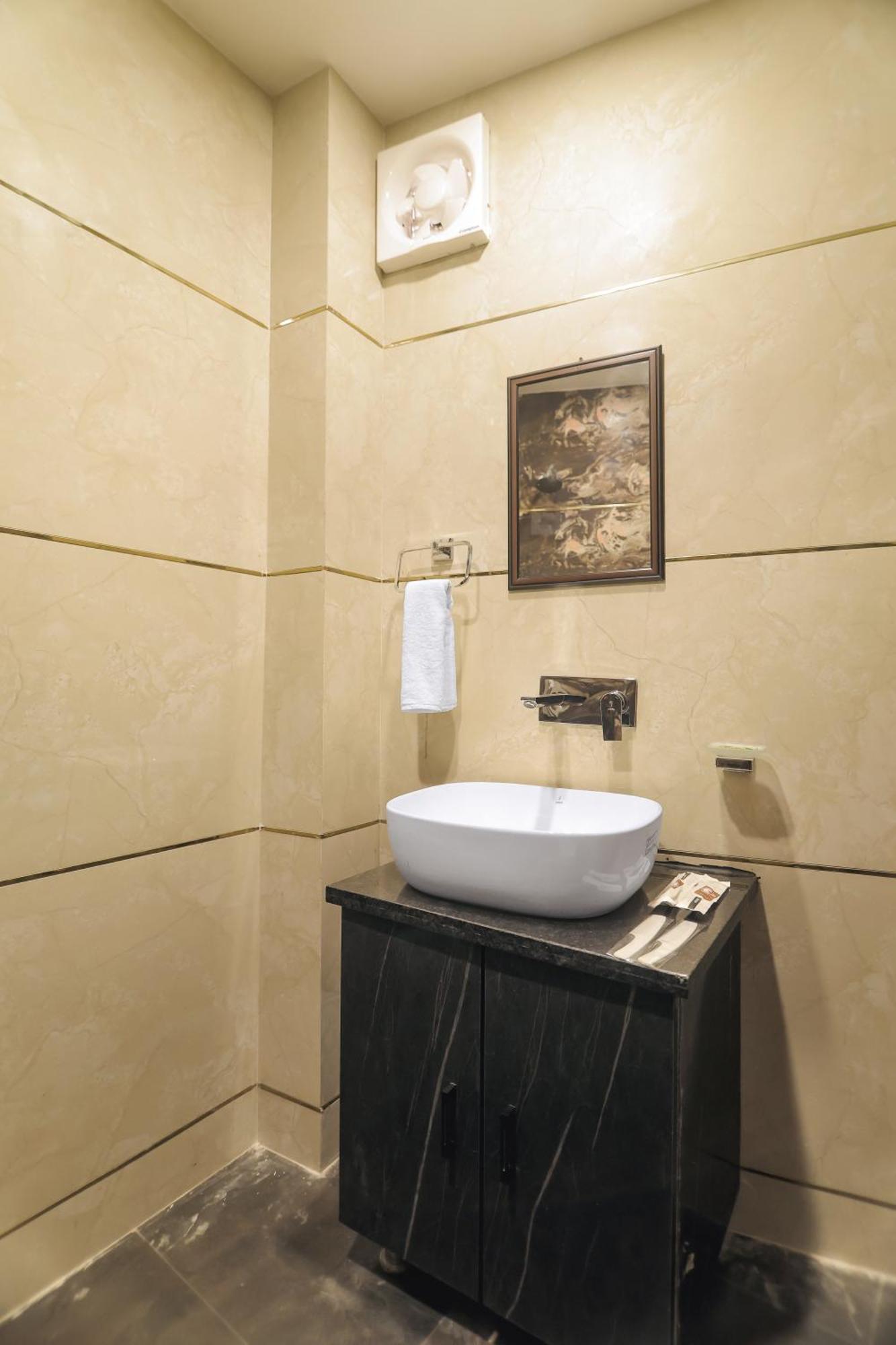 Hotel Hari Dhara, 100 Meters From Har-Ki-Pauri Haridwar Ngoại thất bức ảnh
